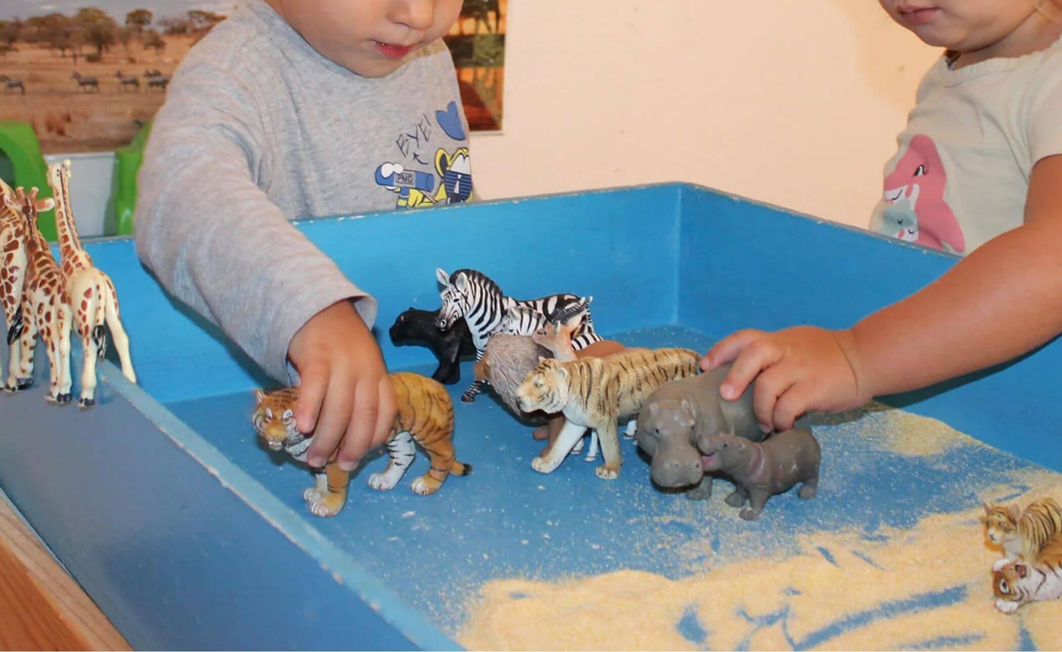 2100x1290-scatola-azzurra1